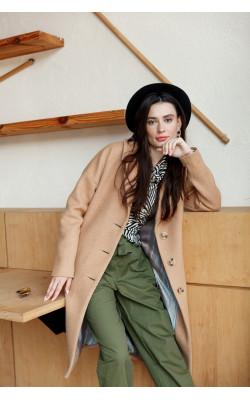 Базовое бежевое пальто 77-1105