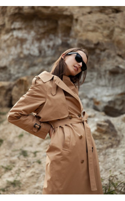 Базовий тренч кольору кемел прямого крою