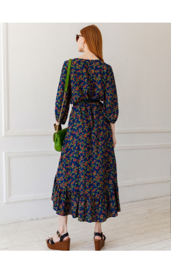 Платье с рюшой с укороченным рукавом 299-646