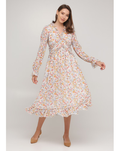 Нежное платье с цветочным принтом