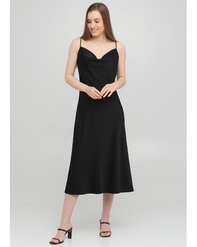 Черное атлосное платье комбинация